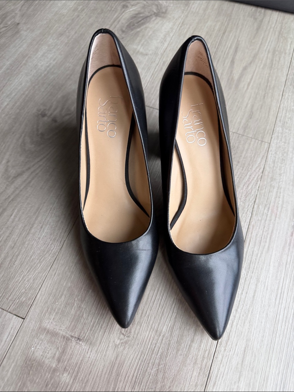 Black Pointed Toe Women’s Pumps